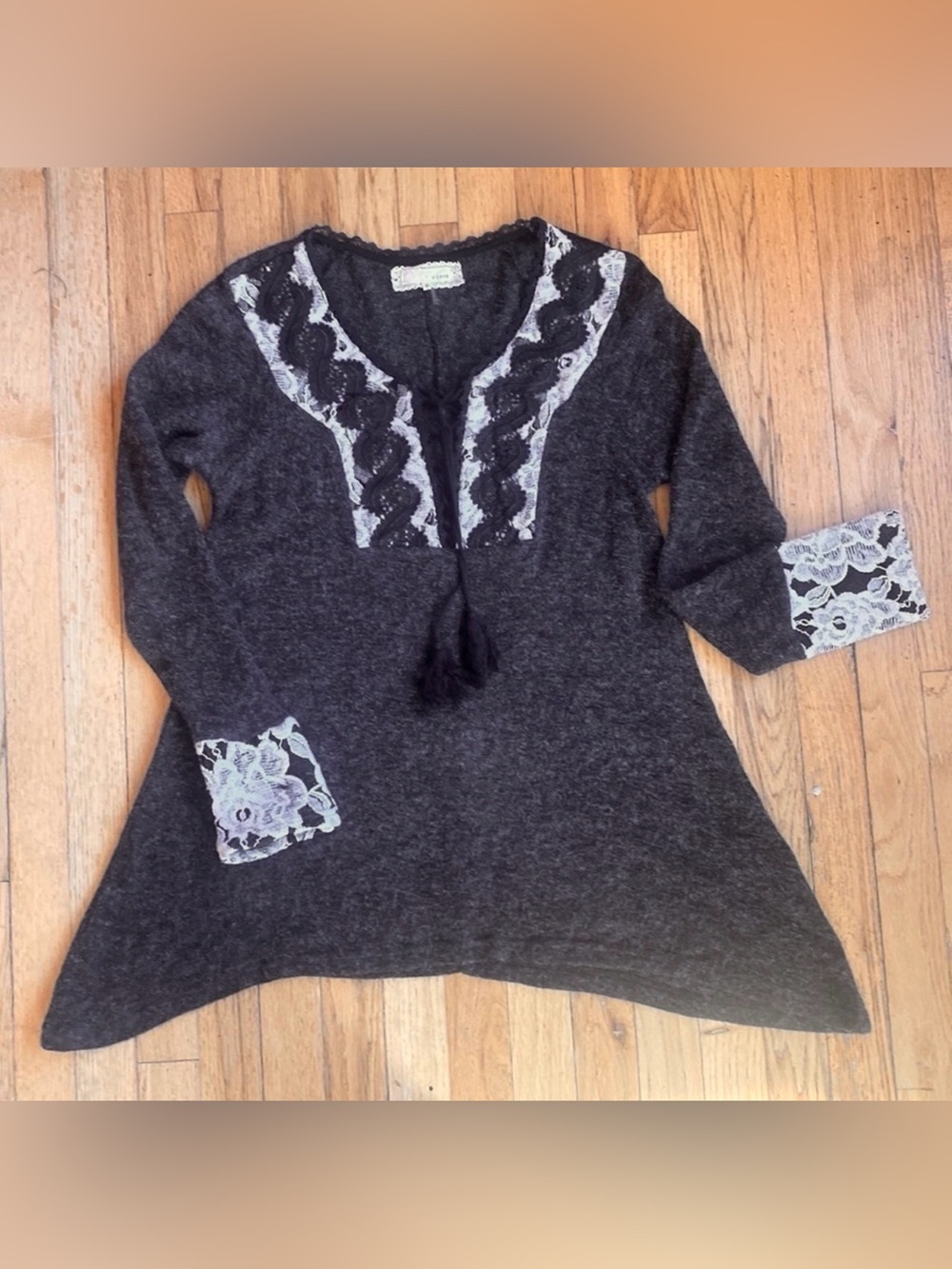 Anthropologie A'Reve Lace Trim Tunic Sweater Small Boho Tassel Knit Top - Picture 2 of 7